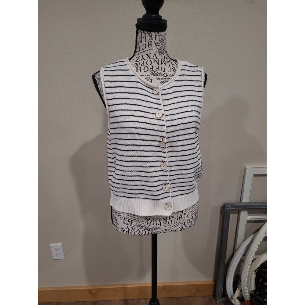 The Workshop Women SZ Lg. Button front‎ sweater vest blue Cream coastal preppy